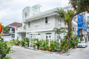 Charming La Casita Mercedes, 5Br and 5TB for Family and Friends Staycation